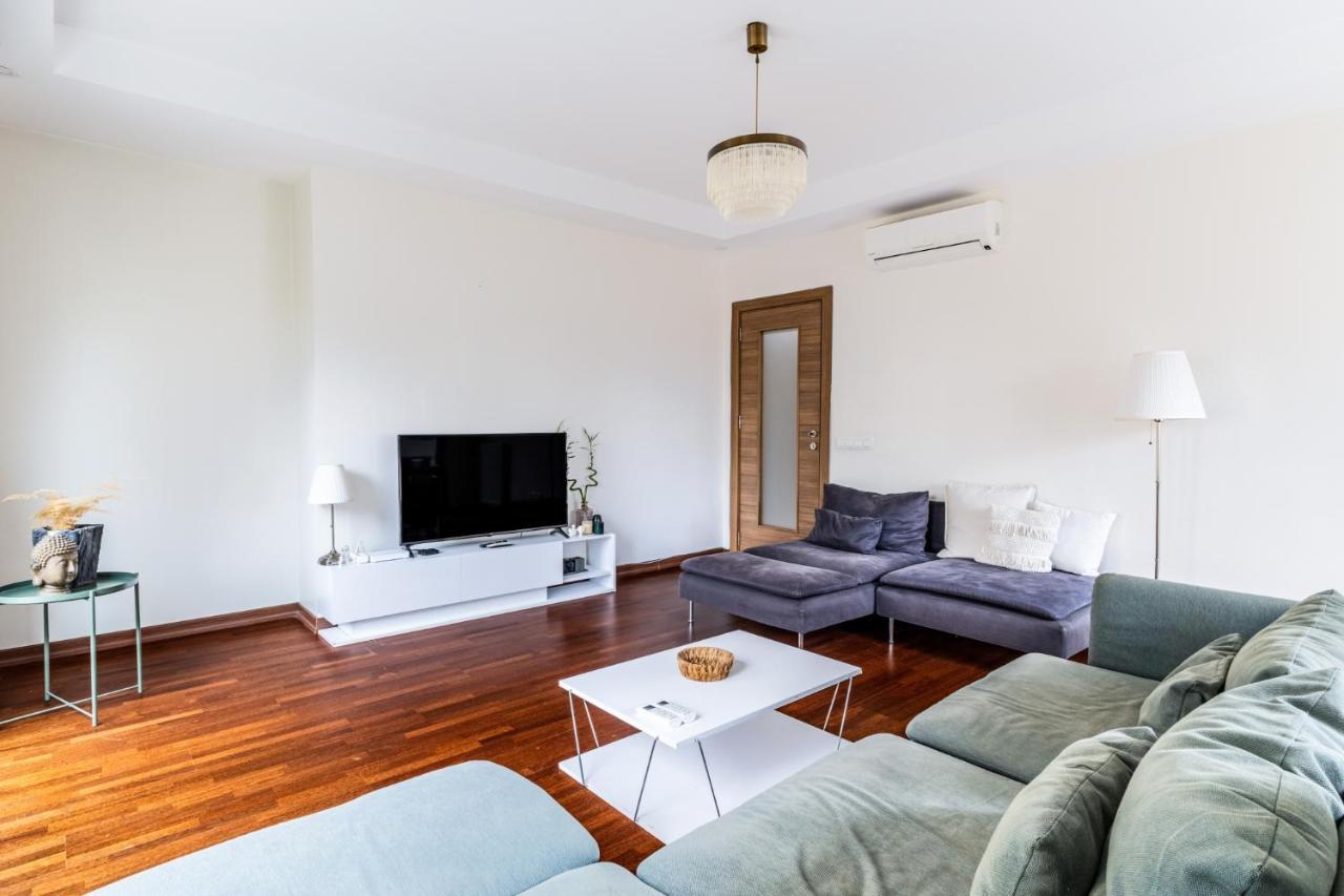 Spacious Flat Near Bagdat Avenue In Suadiye Apartment Istanbul Bagian luar foto