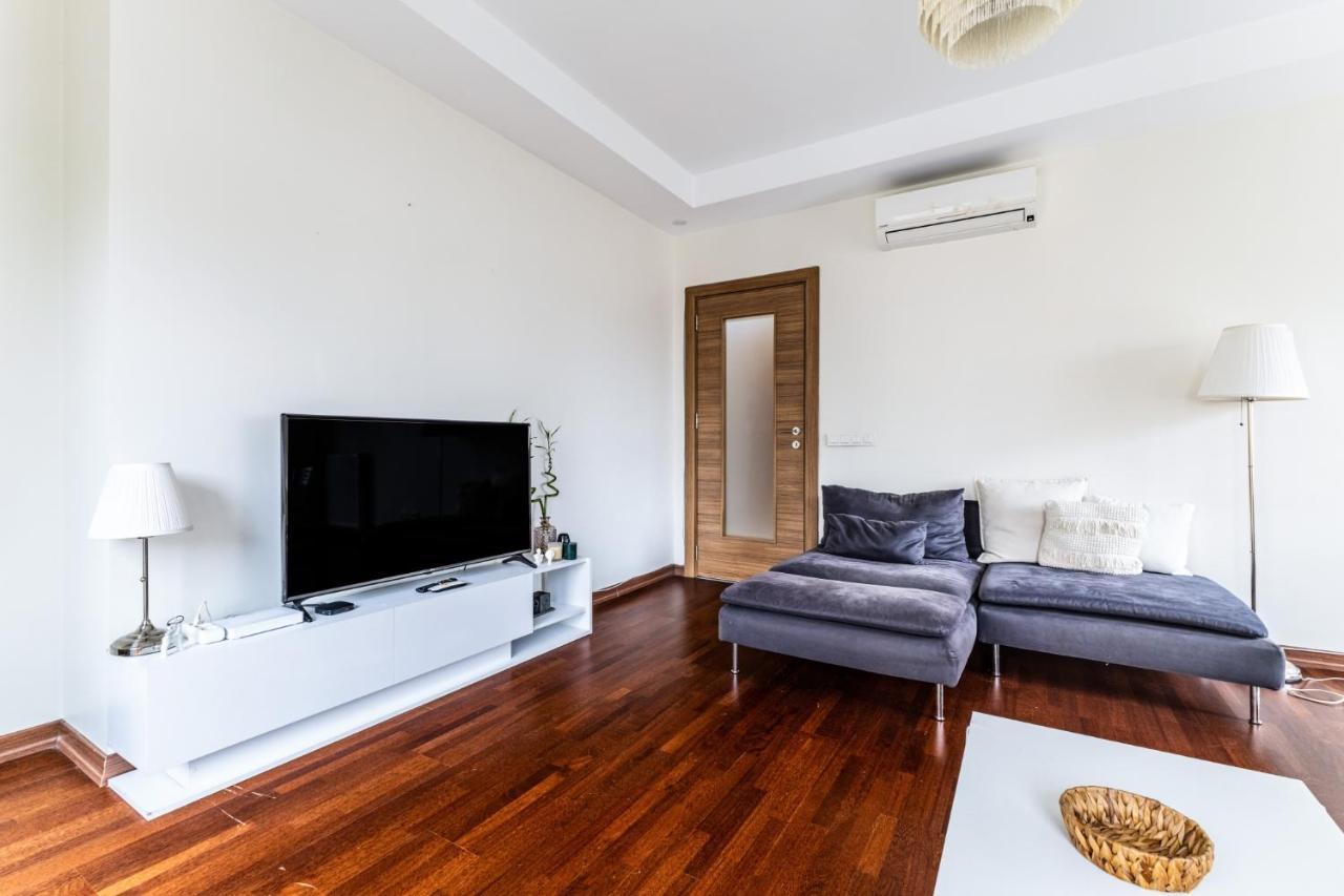 Spacious Flat Near Bagdat Avenue In Suadiye Apartment Istanbul Bagian luar foto