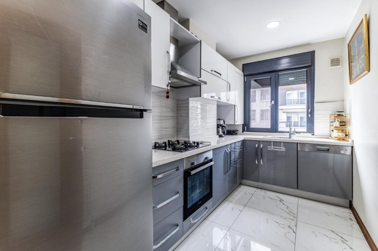 Spacious Flat Near Bagdat Avenue In Suadiye Apartment Istanbul Bagian luar foto