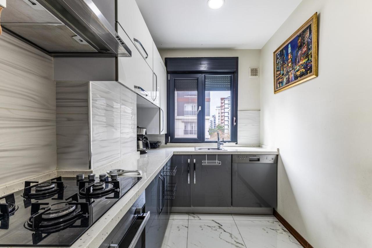 Spacious Flat Near Bagdat Avenue In Suadiye Apartment Istanbul Bagian luar foto
