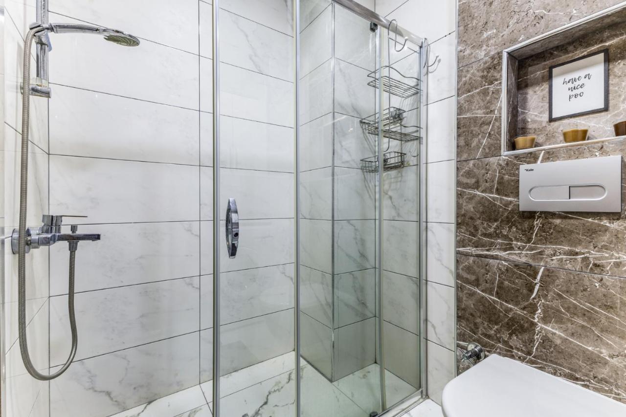 Spacious Flat Near Bagdat Avenue In Suadiye Apartment Istanbul Bagian luar foto